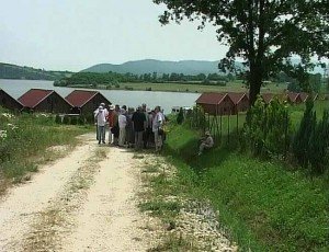 Protest na jezeru Gruža