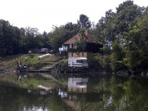 Kuća na jezeru Gruža