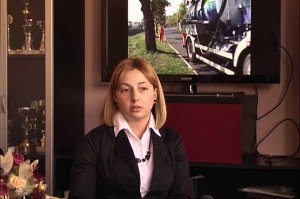 Jelena Ratković - referent za zaštitu životne sredine Od 60 odsto deponijskog gasa tj. 80 miliona kubika, moglo bi 10 hiljada porodica u narednih desetak godina da koriste gas