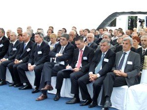 Đerdap 1“ je simbol uspeha i pokazatelj da je u našem društvu moguće sagraditi kapitalne objekte kojima možemo da se ponosimo u svetu. 