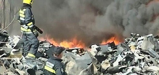 U naselju Beloševac su gorele gume