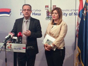 Državna sekretarka za životnu sredinu Stana Božović i gradonačelnik Niša Zoran Perišić