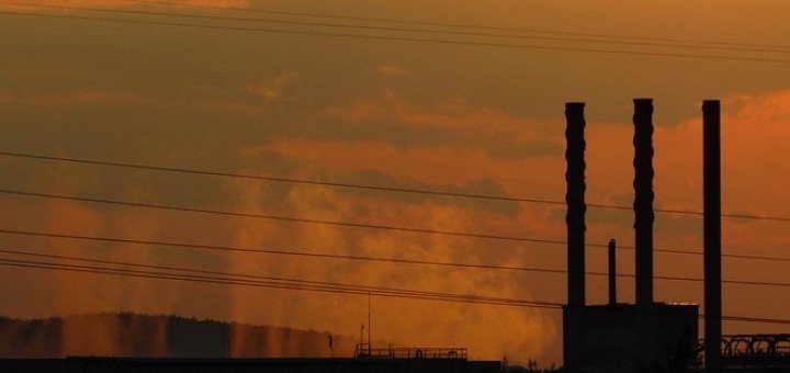 Pančevo zagađenje vazduha petrohemija-rafinerija - RTV (Jan Valo)