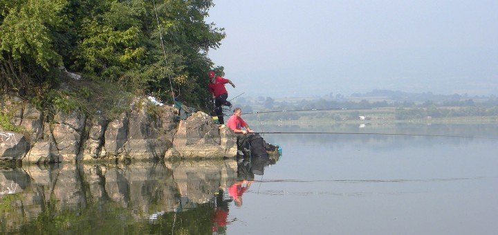 ribari na jezeru Gruža