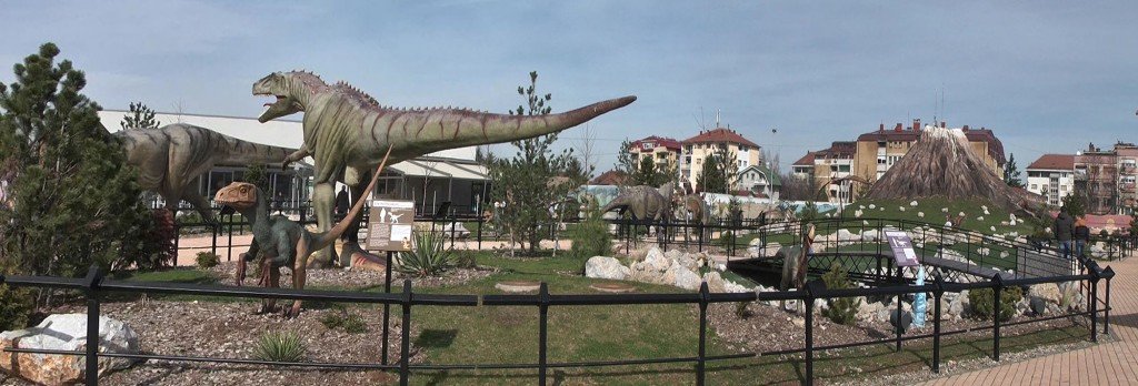Park dinosaurusa u Svilajncu Park dinosaurusa u Svilajncu