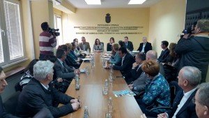 Potpisani su ugovori sa 14 reciklera koji će dobiti novac za tretirani otpad, na osnovu obrađene dokumentacije