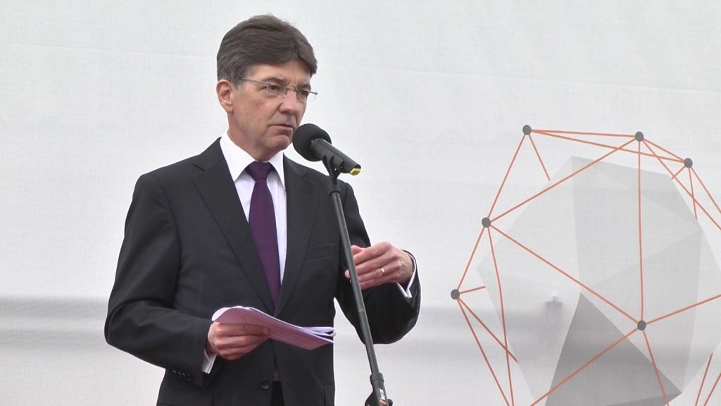 Peter Hodecek, MBA - član upravnog odbora Evropske federacije za upravljanje otpadom i zaštitu životne sredine FEAD d Peter Hodecek, MBA - član upravnog odbora Evropske federacije za upravljanje otpadom i zaštitu životne sredine FEAD d