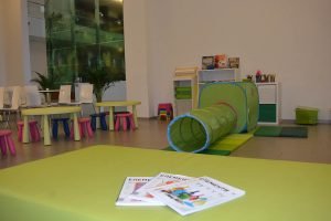 Igraonica u društvu dinosaurusa