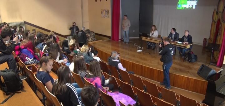 Amfiteatar OŠ Stanislav Sremčević